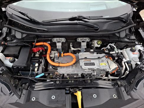 Certified 2023 Nissan Ariya FWD image 28