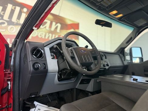Used 2015 Ford F250 XL w/ XL Appearance Package image 18