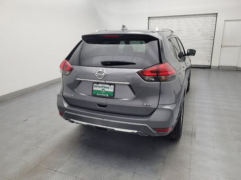 Used 2017 Nissan Rogue SV w/ SV Premium Package FWD image 7