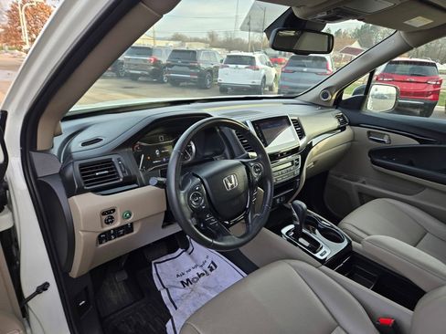 Used 2019 Honda Ridgeline RTL-E image 2