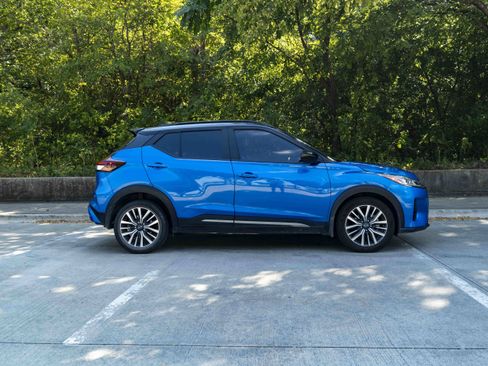 Used 2023 Nissan Kicks SR FWD image 10
