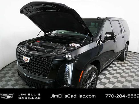 New 2026 Cadillac Escalade ESV Platinum Sport AWD/4WD image 33