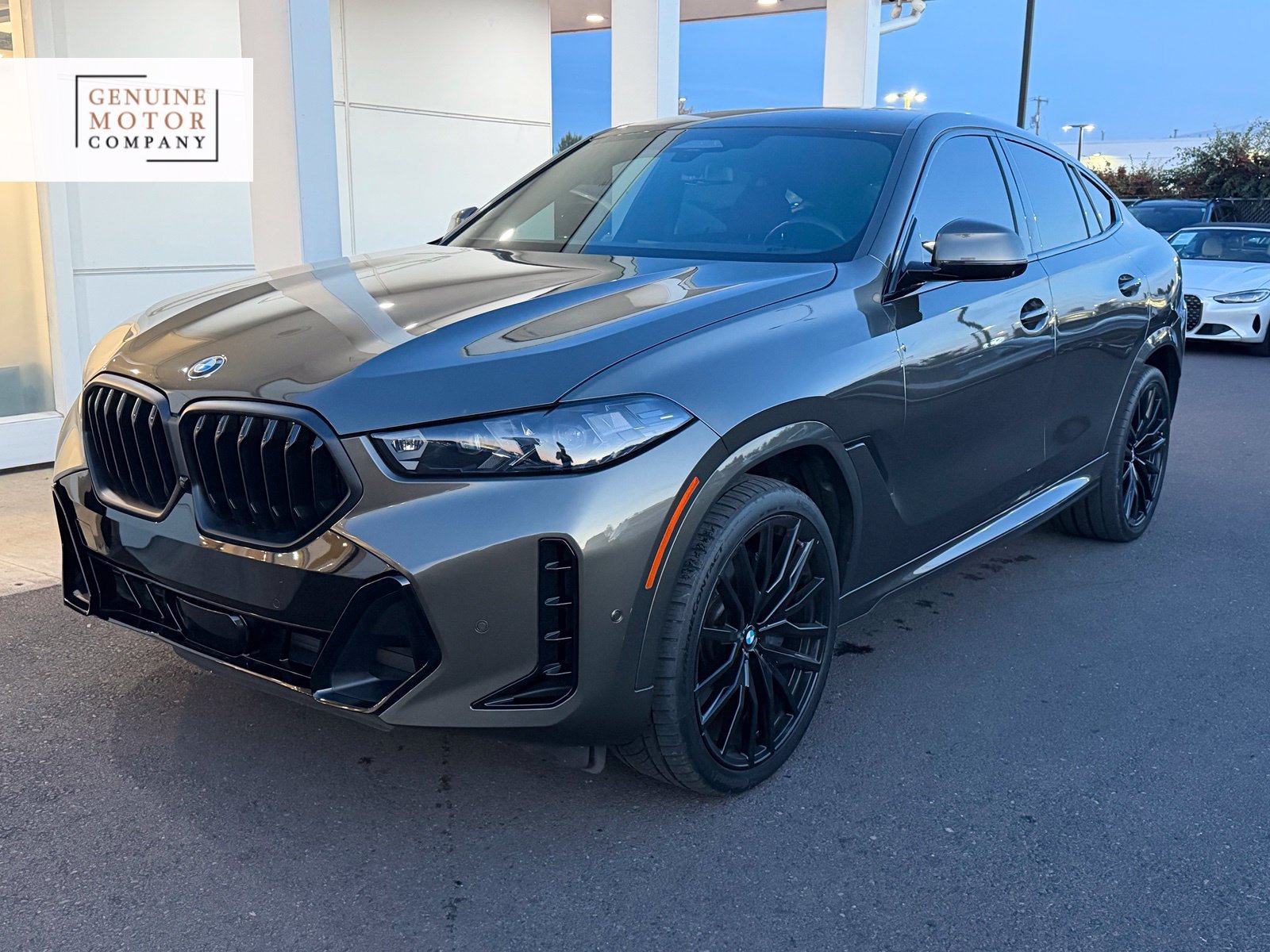 Used 2024 BMW X6 xDrive40i w/ Executive Package AWD/4WD image 1
