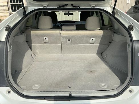 Used 2010 Toyota Prius Five image 12