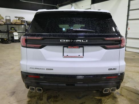 New 2026 GMC Acadia Denali Ultimate w/ LPO, Floor Liner Package image 4