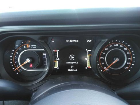 Used 2026 Jeep Gladiator Rubicon AWD/4WD image 7