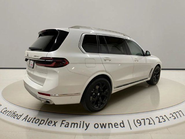 Used 2026 BMW X7 xDrive40i w/ Premium Package AWD/4WD image 5