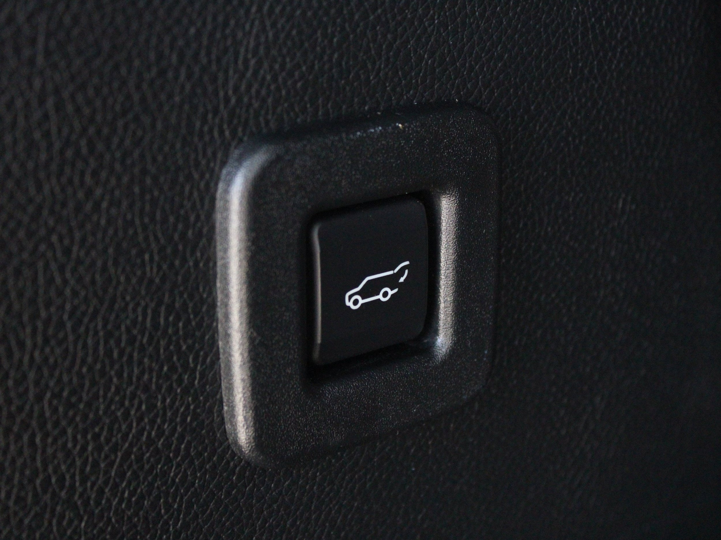 Used 2017 Ford Expedition Limited w/ Equipment Group 301A AWD/4WD image 44