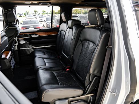 Used 2022 Jeep Grand Wagoneer Series III w/ Flexible Seating Group AWD/4WD image 52