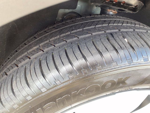Certified 2024 Buick Encore GX Preferred AWD/4WD image 22
