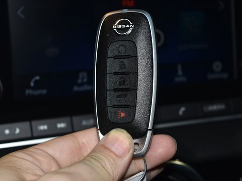 New 2025 Nissan Sentra SR image 13