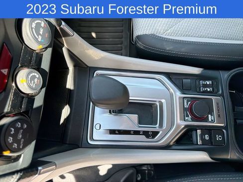 Used 2023 Subaru Forester Premium AWD/4WD image 27
