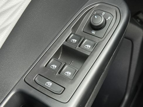Used 2023 Volkswagen Taos S w/ Driver Assistance Package AWD/4WD image 18