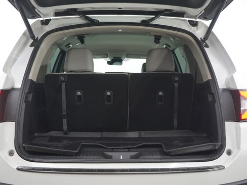 Used 2025 Honda Pilot EX-L image 17