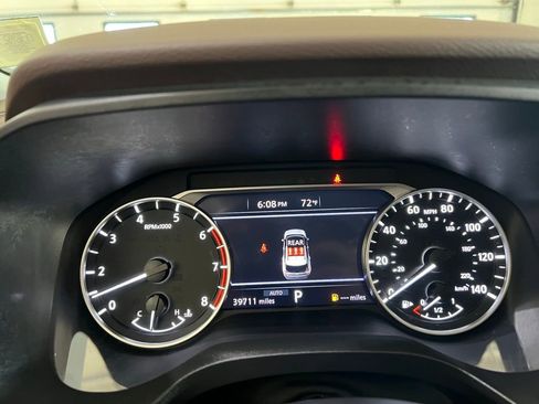 Used 2023 Nissan Rogue SL image 24