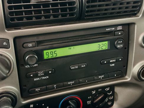 Used 2011 Ford Ranger XLT image 21