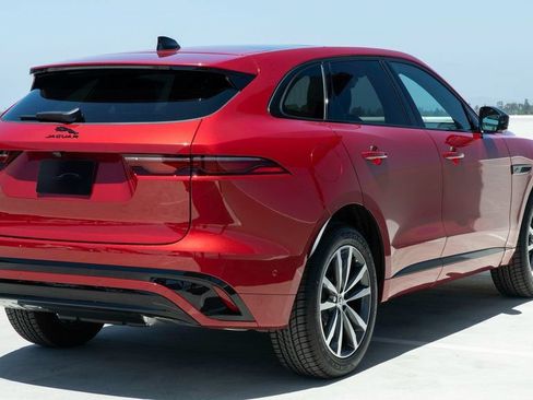 Used 2025 Jaguar F-PACE R-Dynamic S AWD/4WD image 6