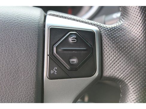 Used 2015 Toyota Tacoma Pickup 4D 5 ft image 19