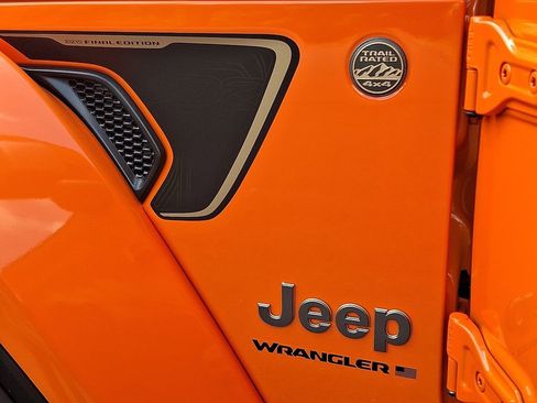 New 2025 Jeep Wrangler Rubicon 392 image 19