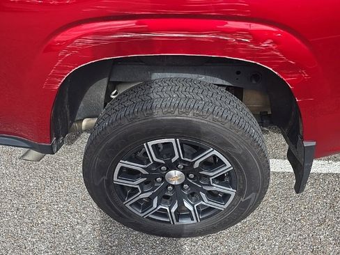 Used 2023 Chevrolet Colorado LT w/ LT Convenience Package III image 5