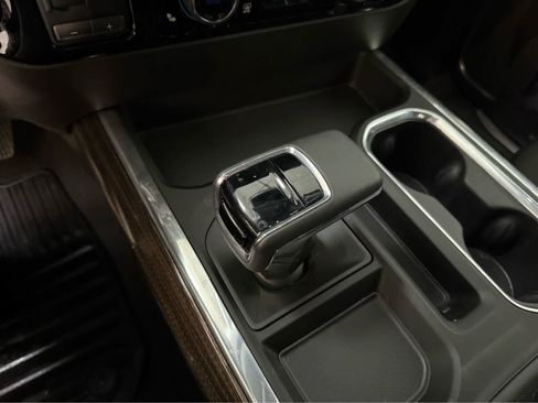 Certified 2025 Chevrolet Silverado 1500 RST w/ Convenience Package II AWD/4WD image 25