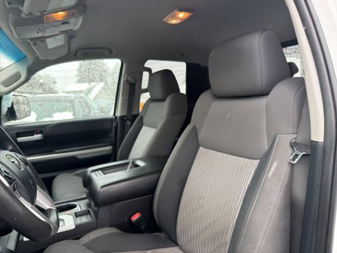 Used 2014 Toyota Tundra SR5 w/ TRD Off Road Package image 11
