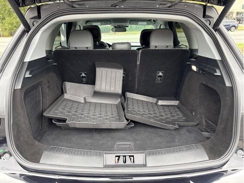 Used 2020 Lincoln Corsair Sport Utility 4D w/ Equipment Group 101A image 7