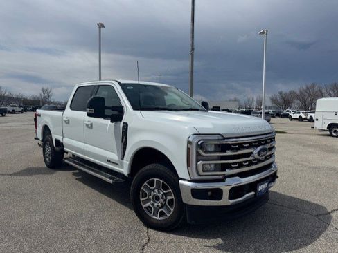 Used 2025 Ford F250 Lariat AWD/4WD image 1