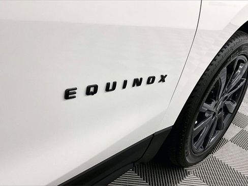 Used 2022 Chevrolet Equinox RS w/ RS Leather Package image 8