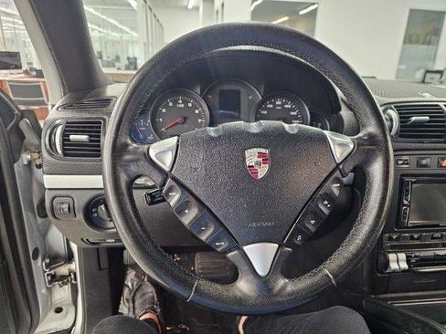 Used 2008 Porsche Cayenne AWD/4WD image 9