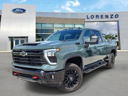 Used 2025 Chevrolet Silverado 2500 LT w/ Trail Boss Package AWD/4WD image 1