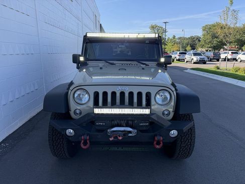 Used 2017 Jeep Wrangler Unlimited Sport w/ Quick Order Package 24S AWD/4WD image 9