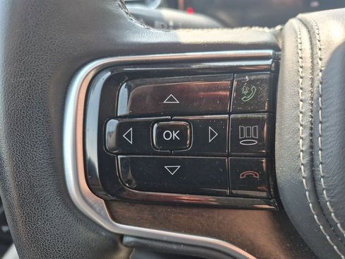 Used 2023 Jeep Grand Wagoneer Series II AWD/4WD image 29