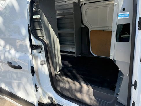 Used 2019 Ford Transit Connect XLT FWD image 10