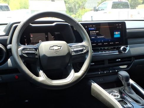 Used 2023 Chevrolet Colorado W/T AWD/4WD image 14