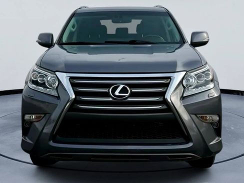 Used 2016 Lexus GX 460 Luxury image 2