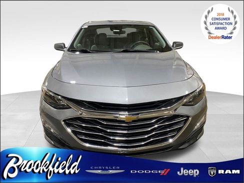 Used 2023 Chevrolet Malibu LS image 2
