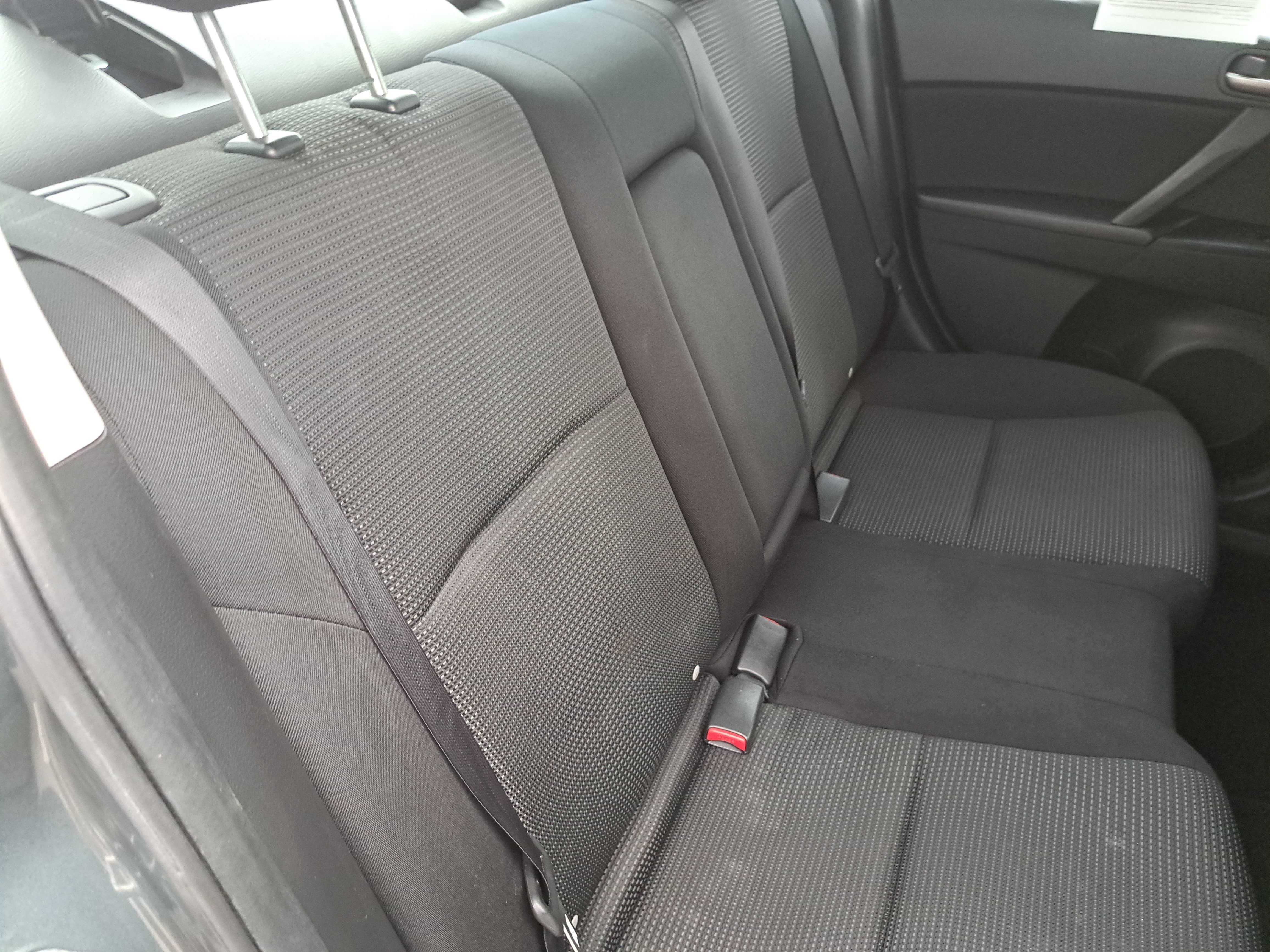 Used 2013 MAZDA MAZDA3 i Touring FWD image 12
