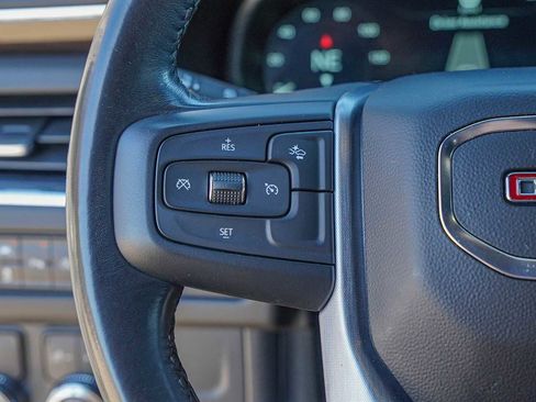 Used 2022 GMC Yukon XL SLE w/ Gmc Pro Safety Plus Package image 12