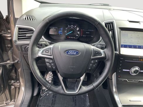 Used 2019 Ford Edge Titanium AWD/4WD image 22