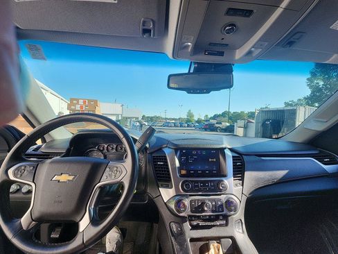 Used 2015 Chevrolet Tahoe LT AWD/4WD image 17