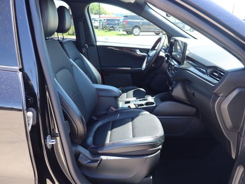 Used 2024 Ford Escape ST-Line w/ Tech Pack #1 AWD/4WD image 12