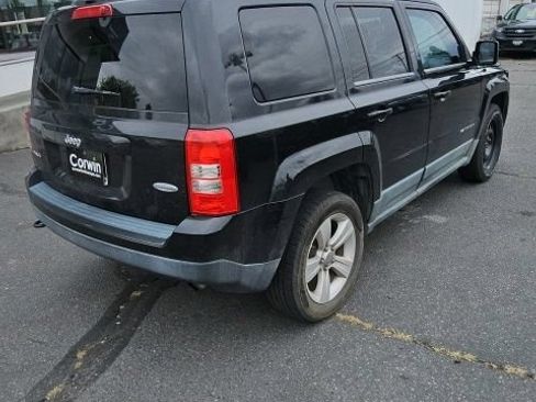 Used 2011 Jeep Patriot Latitude AWD/4WD image 7