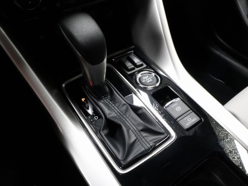 New 2026 Mitsubishi Eclipse Cross SEL image 26