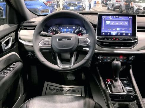 Used 2024 Jeep Compass Limited AWD/4WD image 5