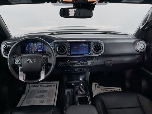 Used 2021 Toyota Tacoma TRD Sport AWD/4WD image 12