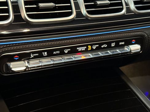 New 2026 Mercedes-Benz Maybach GLS 600 4MATIC image 23