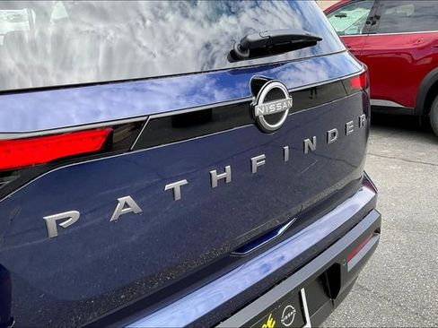 New 2026 Nissan Pathfinder SV image 12