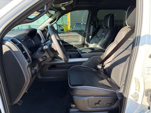 Used 2025 RAM 2500 Laramie w/ Night Edition AWD/4WD image 14
