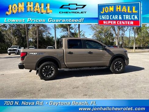 Used 2023 Nissan Titan PRO-4X w/ Pro-4x Convenience Package image 15